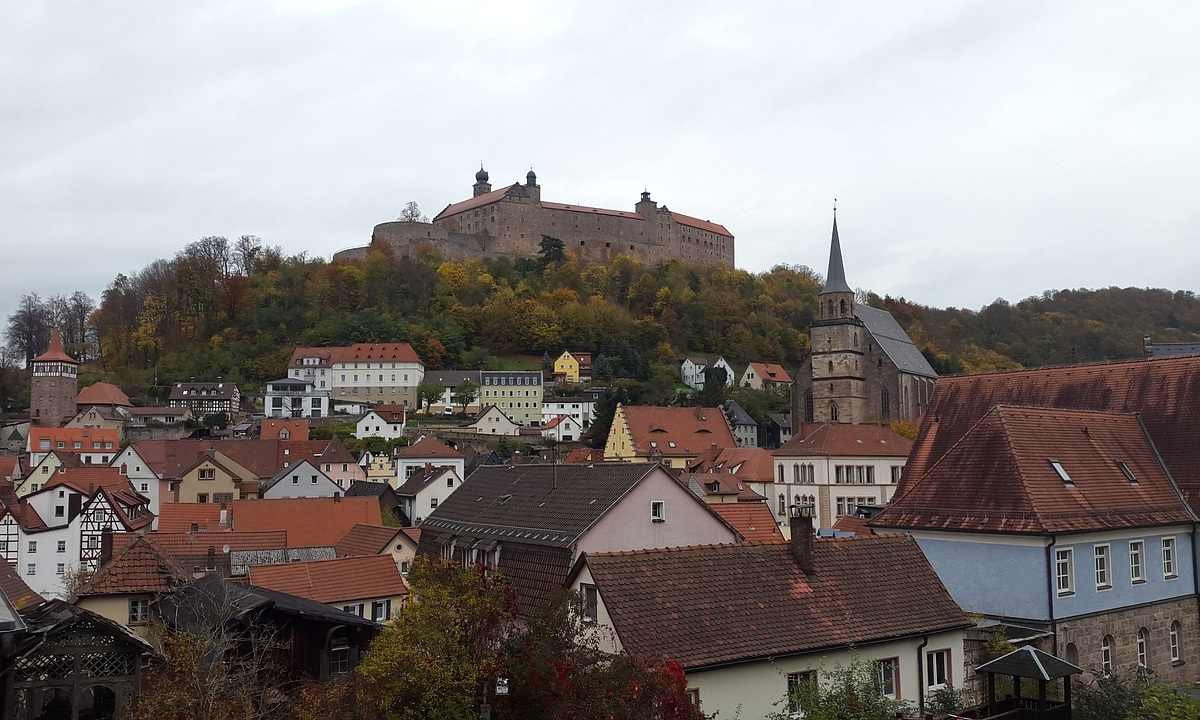 Kulmbacher Altstadt mit seiner historischen Plassenburg.