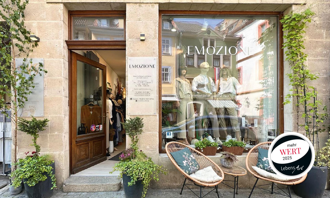 Mitten in der Coburger Altstadt hat sich ein besonderer Ort etabliert: die Boutique Emozione von Steffi Cestone.
