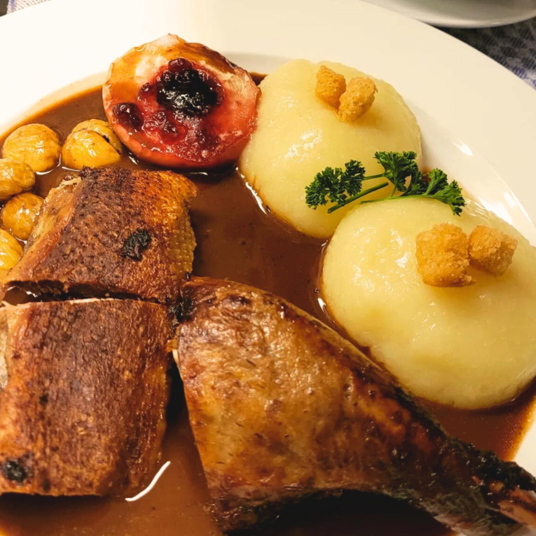 Köstlicher Braten mit Original Coburger "Rutschern" - das muss man probiert haben