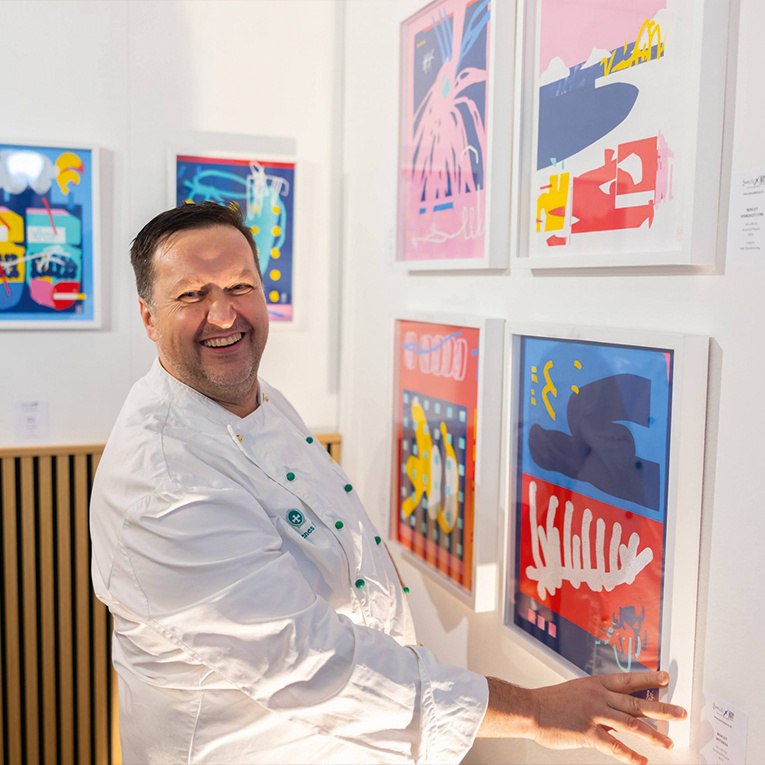 Markus Zimmer bei der letztjährigen Vernissage "Benz x Boicut - Kunst und Kulinarik"