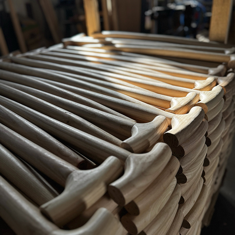Holzstiele kommen ab jetzt aus dem eigenen Werk Krumpholz Wodden Handles.