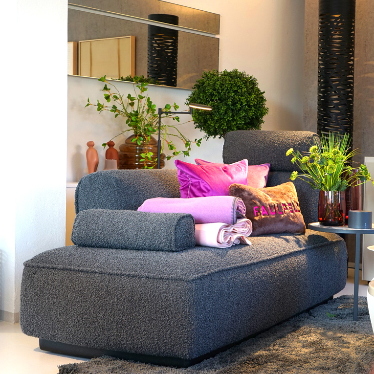 Wohnsituationen alltagsnah in Szene gesetzt.