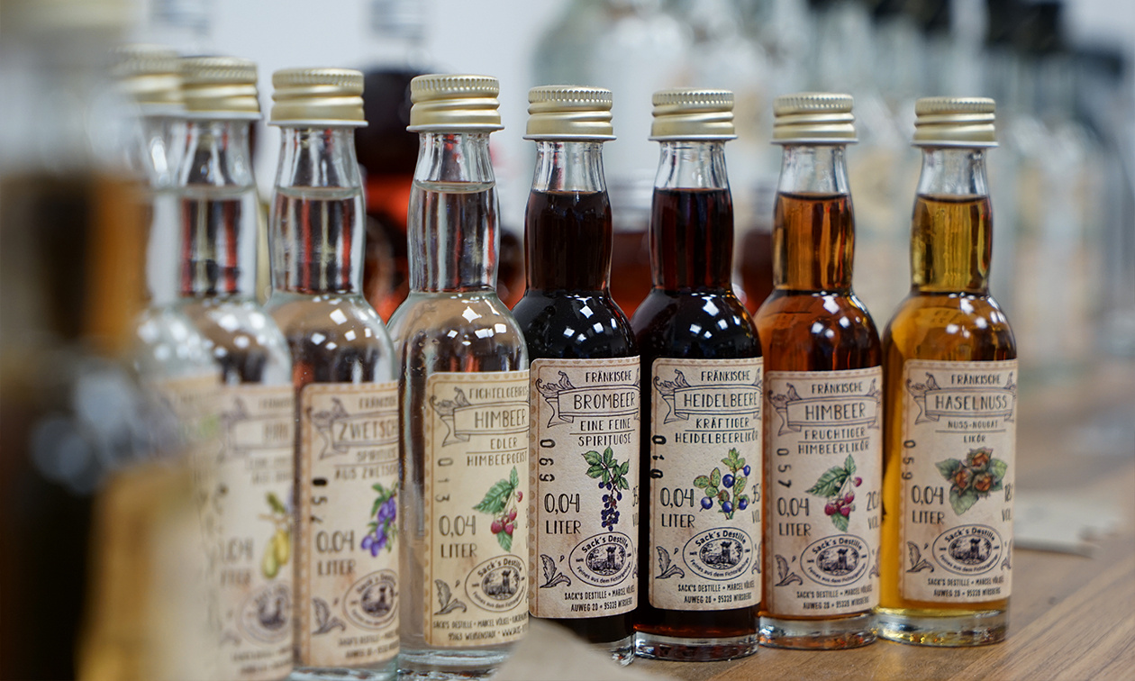 Neben Gin kreiert Marcel noch viele weitere edle Destillate.