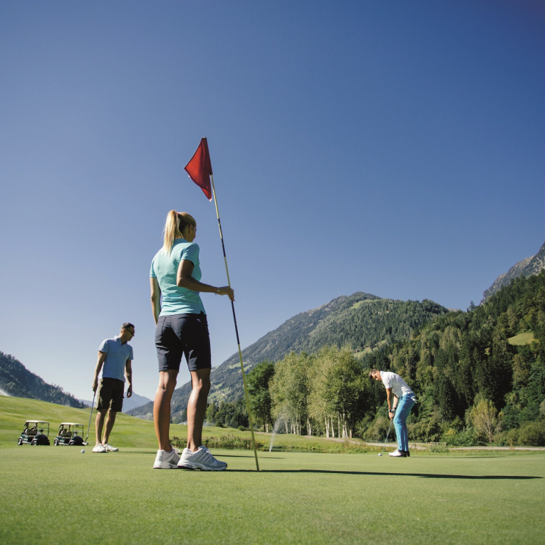 Die Andreus Golf Lodge liegt direkt am 18-Loch Golfplatz Passeier Meran