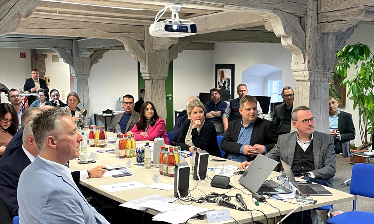 Volles Haus bei der 1. Winterakademie: Unternehmerinnen, Unternehmer und Medienschaffende im Austausch über Wahrnehmung, Kommunikation und Eigenverantwortung