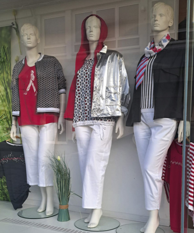 Im Schaufenster: Mode für jede Figur.