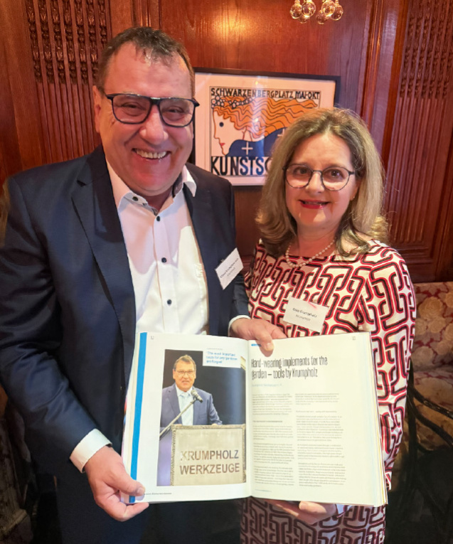 Claus sen. und Elke Krumpholz bei der Vorstellung des Buches „German Family Businesses“ in New York.