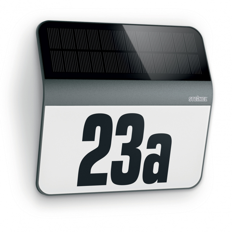 Die LED-Solar-Hausnummernleuchte XSolar LH-N ist in den Ausführungen silber und Edelstahl erhältlich.
