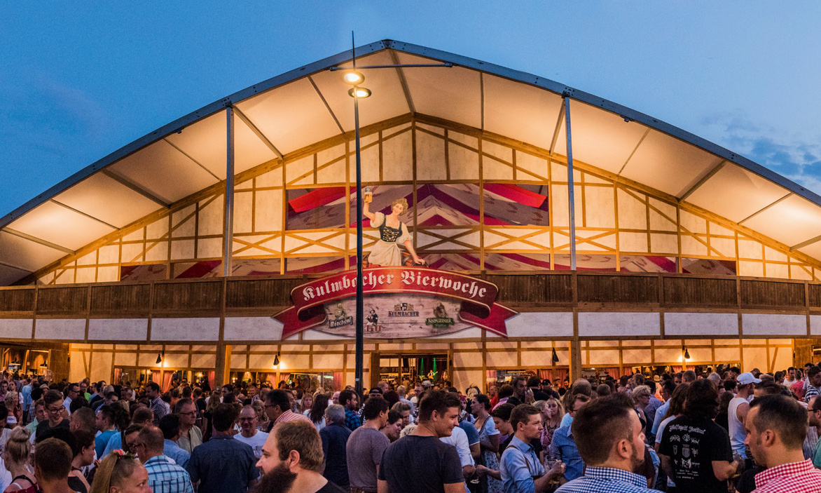 Nicht nur die Kulmbacher, sondern viele Stammgäste aus ganz Europa freuen sich ein ganzes Jahr lang auf die Bierwoche.