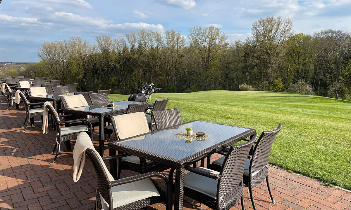 Oberfranken e. V. Fantastische Sonnenterrasse mit Blick auf