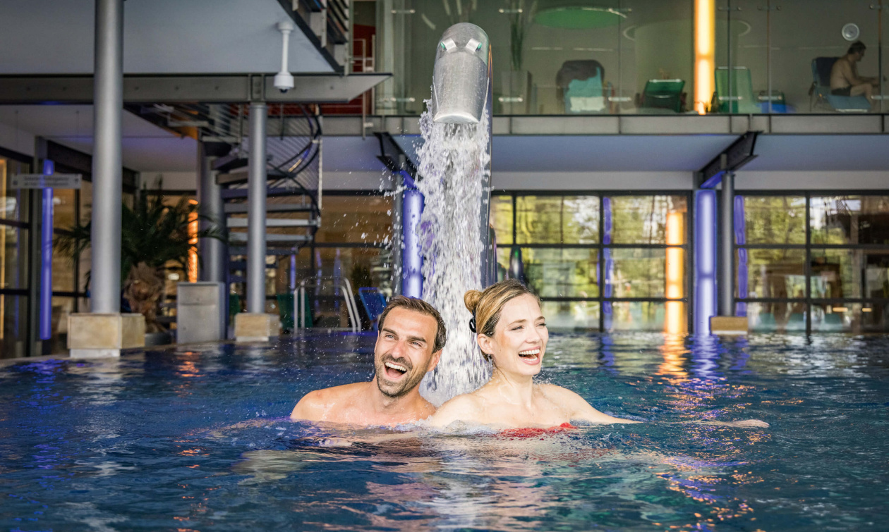 In der Gesundheits- und Wellness-Oase im Herzen des Naturparks Frankenwald erlebt der Badegast eine entspannende und erlebnisreiche Auszeit vom Alltag. Im Bild die abwechslungsreichen Wasserwelten