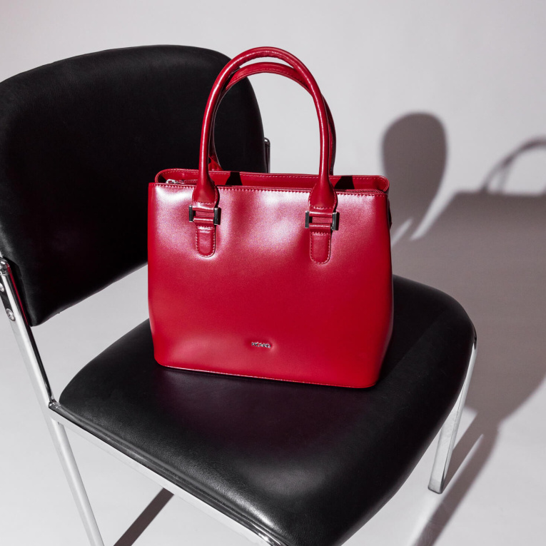 Rot – immer eine Statement-Farbe! Edles Leder aus der Modellserie Berlin.